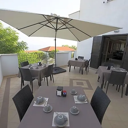 Residenza Prestige Hotel 3*